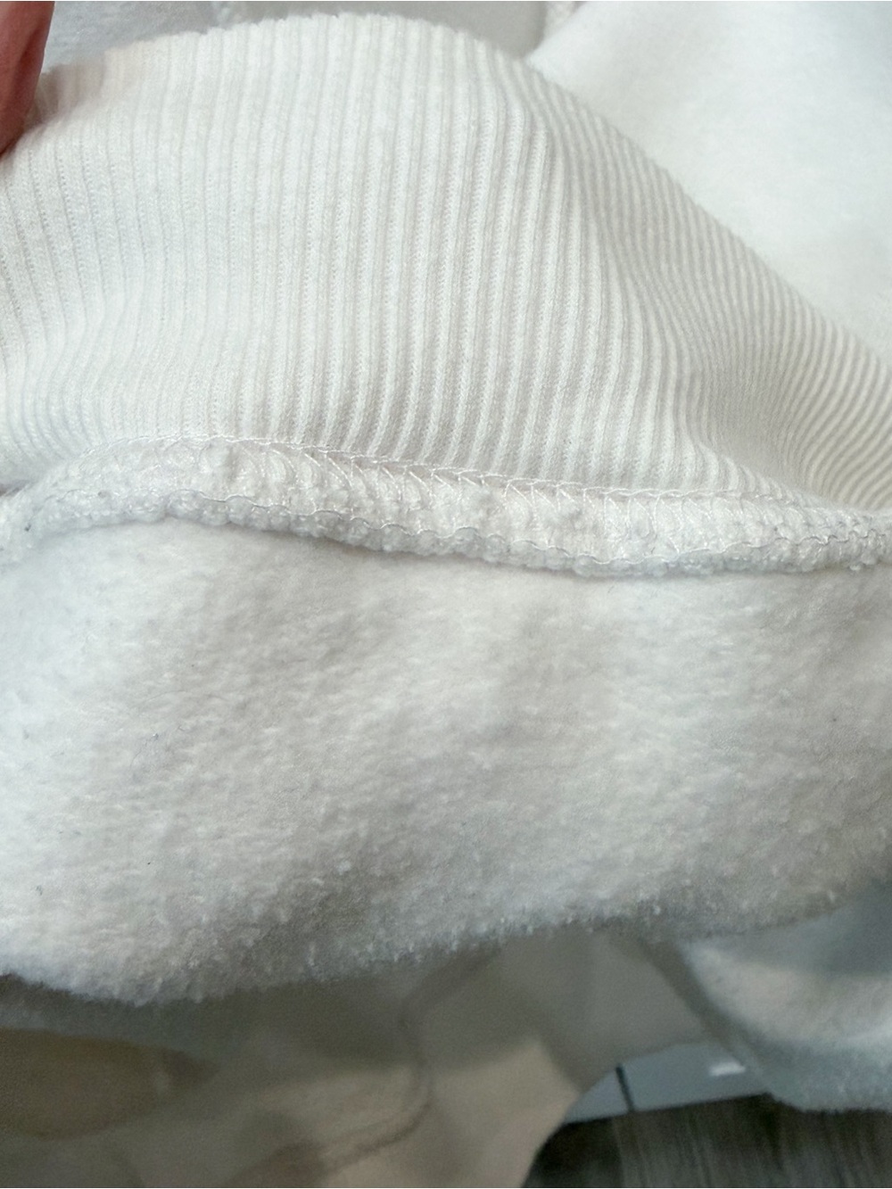 Brandy Melville/John Galt White Hong Kong Dragon Sweatshirt Hoodie OS - Picture 8 of 9